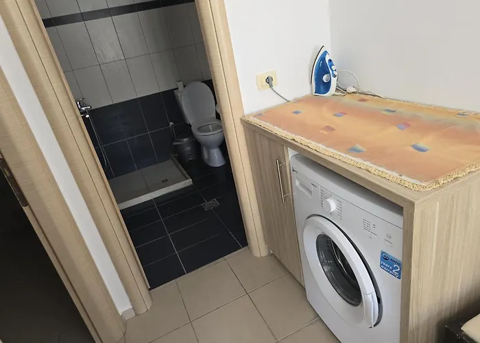 Erjon Bulevard * Saranda